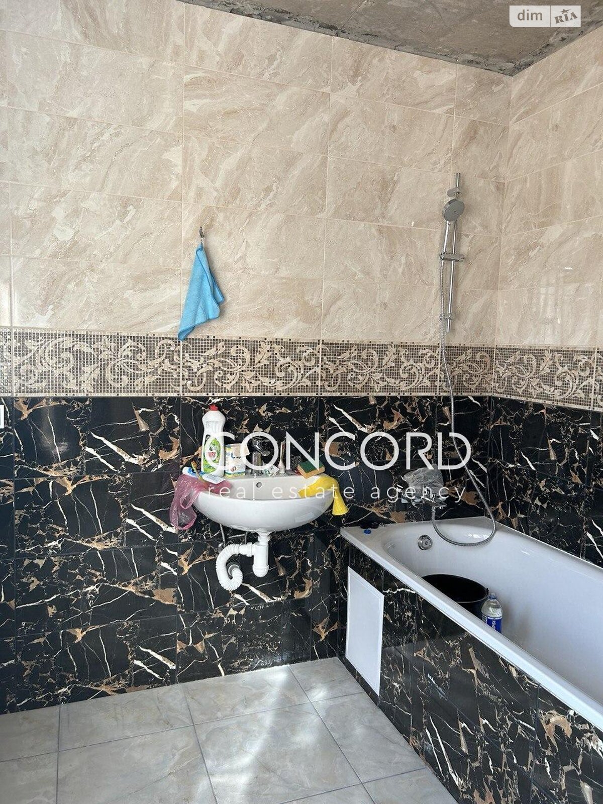 двухэтажный дом с балконом, 286.8 кв. м, кирпич. Продажа в Киеве район Оболонский фото 1 двухэтажный дом с балконом, 286.8 кв. м, кирпич. Продажа в Киеве район Оболонский фото 1