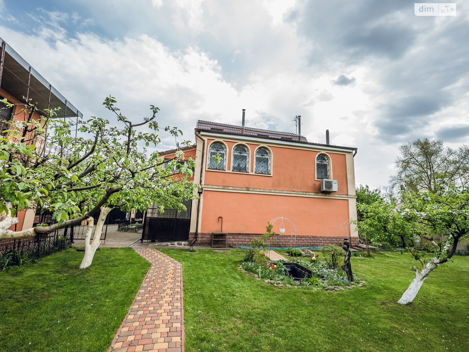 двоповерховий будинок з балконом, 220 кв. м, кирпич. Продаж в Києві, район Оболонський фото 1 двоповерховий будинок з балконом, 220 кв. м, кирпич. Продаж в Києві, район Оболонський фото 1