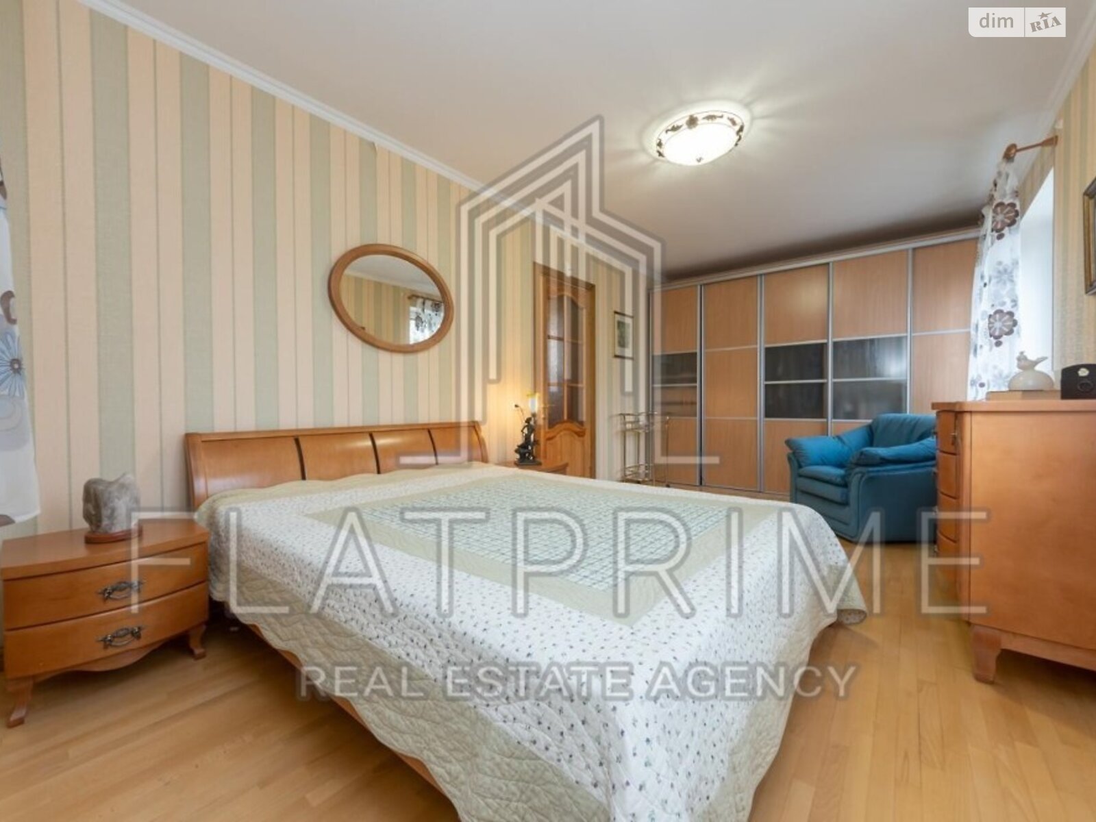 трехэтажный дом с верандой, 130.1 кв. м, кирпич. Продажа в Киеве район Оболонский фото 1 трехэтажный дом с верандой, 130.1 кв. м, кирпич. Продажа в Киеве район Оболонский фото 1