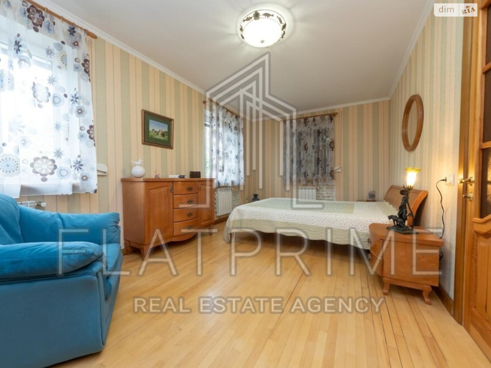 трехэтажный дом с верандой, 130.1 кв. м, кирпич. Продажа в Киеве район Оболонский фото 1 трехэтажный дом с верандой, 130.1 кв. м, кирпич. Продажа в Киеве район Оболонский фото 1