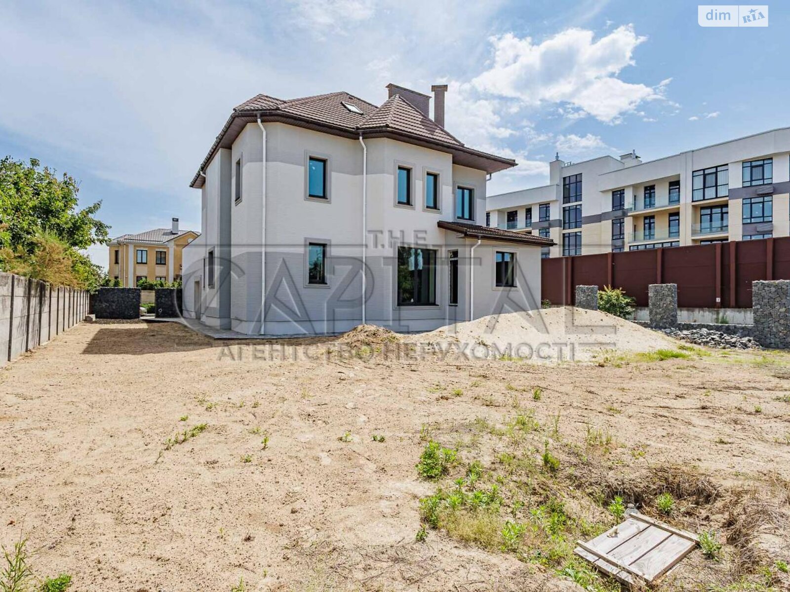 трехэтажный дом, 699.2 кв. м, кирпич. Продажа в Киеве район Оболонский фото 1 трехэтажный дом, 699.2 кв. м, кирпич. Продажа в Киеве район Оболонский фото 1