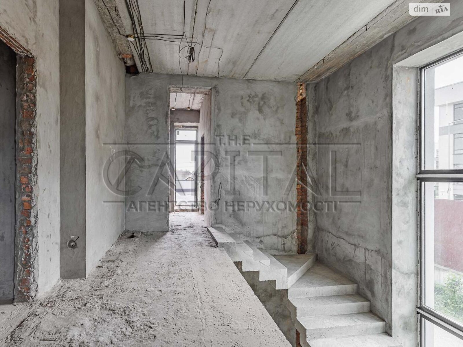 трехэтажный дом, 699.2 кв. м, кирпич. Продажа в Киеве район Оболонский фото 1 трехэтажный дом, 699.2 кв. м, кирпич. Продажа в Киеве район Оболонский фото 1