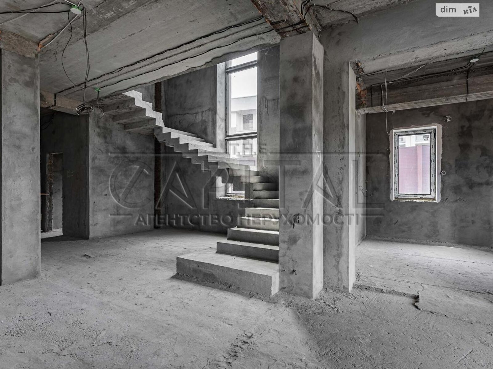 трехэтажный дом, 699.2 кв. м, кирпич. Продажа в Киеве район Оболонский фото 1 трехэтажный дом, 699.2 кв. м, кирпич. Продажа в Киеве район Оболонский фото 1