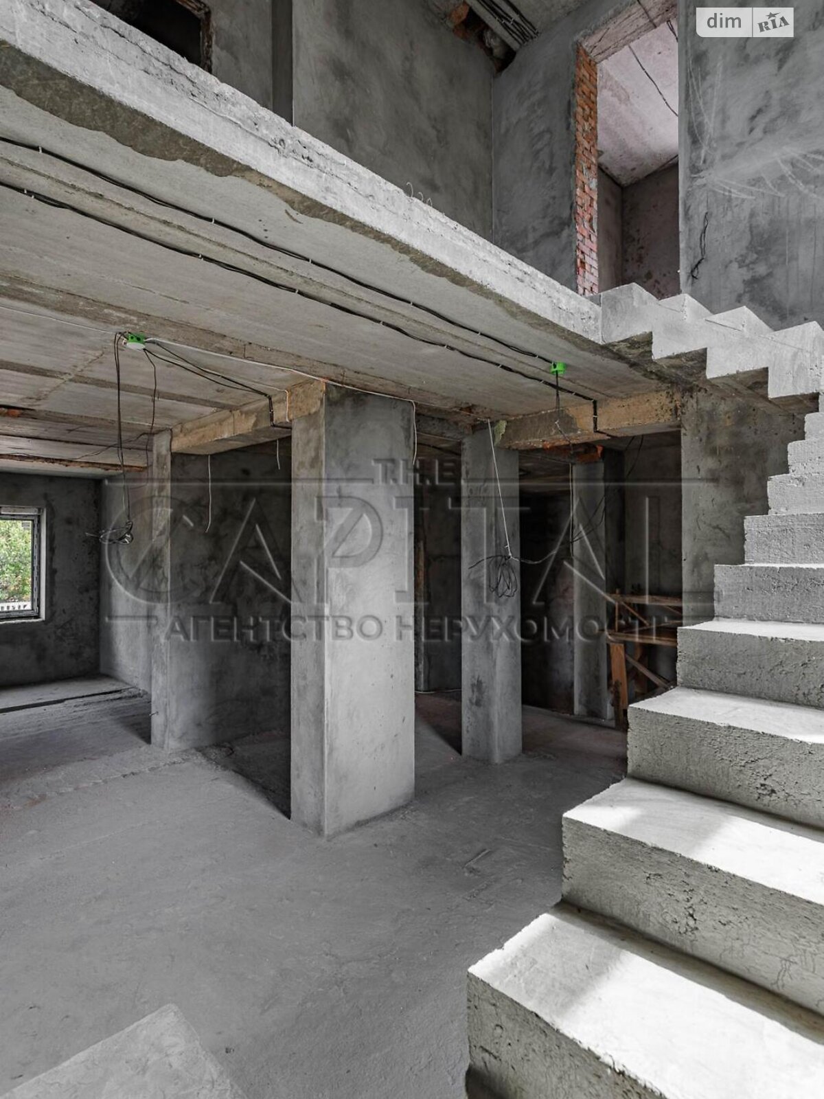 трехэтажный дом, 699.2 кв. м, кирпич. Продажа в Киеве район Оболонский фото 1 трехэтажный дом, 699.2 кв. м, кирпич. Продажа в Киеве район Оболонский фото 1