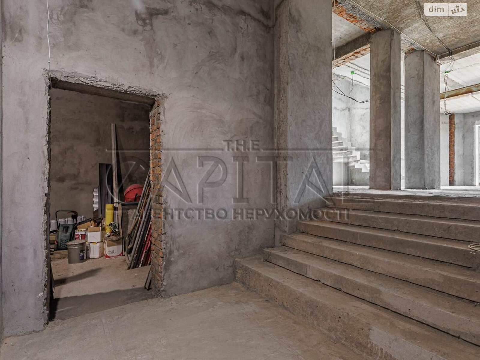 трехэтажный дом, 699.2 кв. м, кирпич. Продажа в Киеве район Оболонский фото 1 трехэтажный дом, 699.2 кв. м, кирпич. Продажа в Киеве район Оболонский фото 1