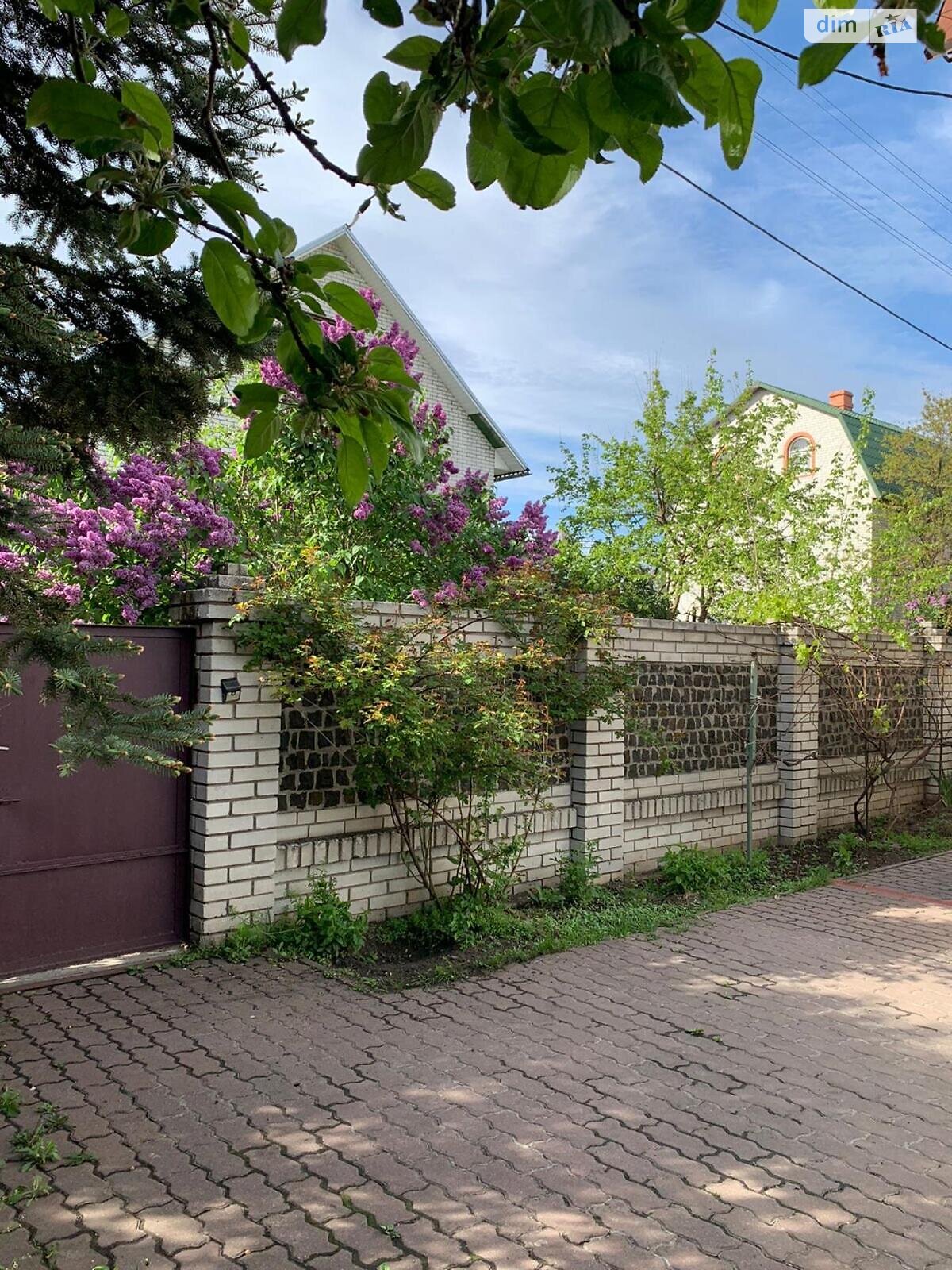 трехэтажный дом с верандой, 210 кв. м, кирпич. Продажа в Киеве район Осокорки фото 1 трехэтажный дом с верандой, 210 кв. м, кирпич. Продажа в Киеве район Осокорки фото 1