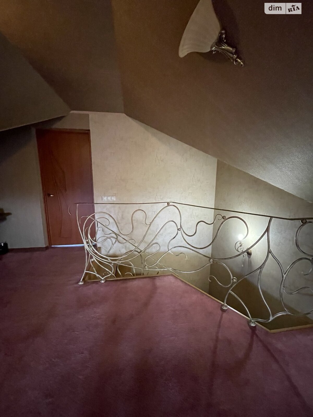 трехэтажный дом с верандой, 299 кв. м, кирпич. Продажа в Киеве район Осокорки фото 1