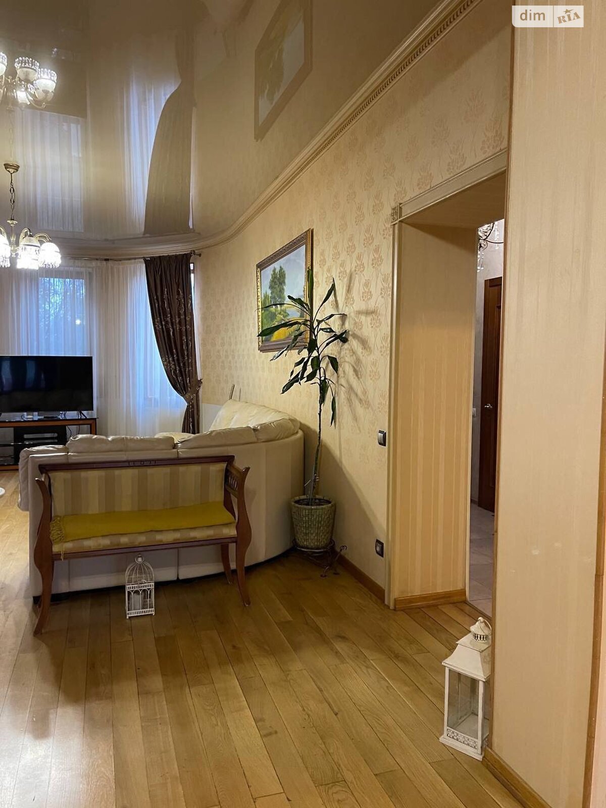 трехэтажный дом с верандой, 299 кв. м, кирпич. Продажа в Киеве район Осокорки фото 1
