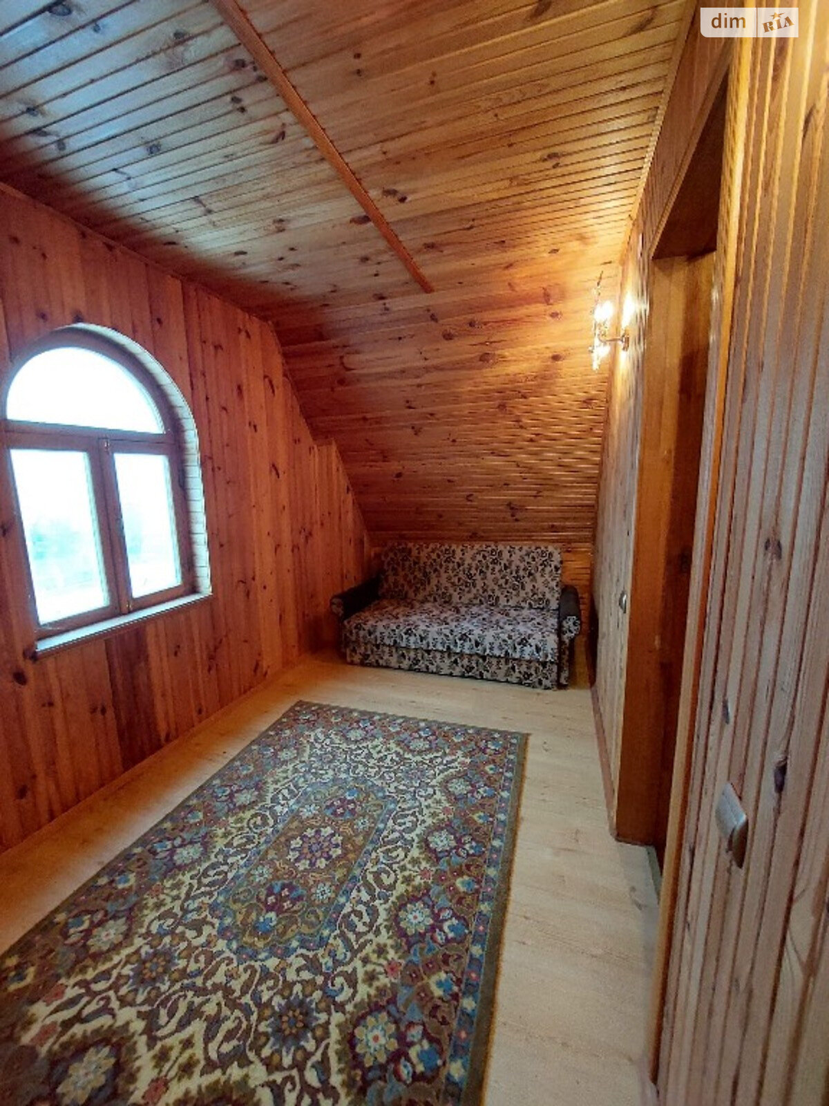 трехэтажный дом с верандой, 120 кв. м, кирпич. Продажа в Киеве район Осокорки фото 1 трехэтажный дом с верандой, 120 кв. м, кирпич. Продажа в Киеве район Осокорки фото 1
