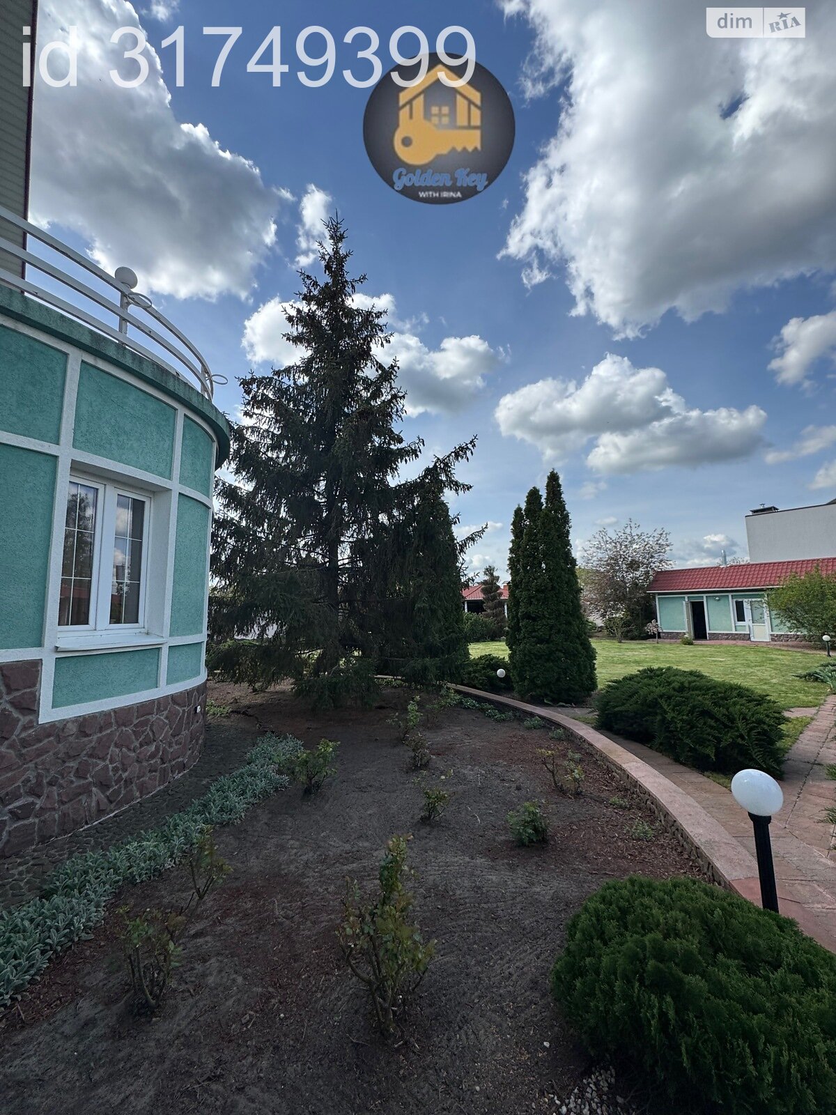 трехэтажный дом с балконом, 406.3 кв. м, кирпич. Продажа в Киеве район Осокорки фото 1 трехэтажный дом с балконом, 406.3 кв. м, кирпич. Продажа в Киеве район Осокорки фото 1