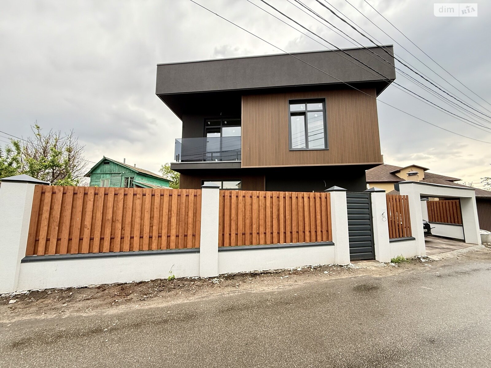 двухэтажный дом с ремонтом, 130 кв. м, газобетон. Продажа в Киеве район Осокорки фото 1 двухэтажный дом с ремонтом, 130 кв. м, газобетон. Продажа в Киеве район Осокорки фото 1