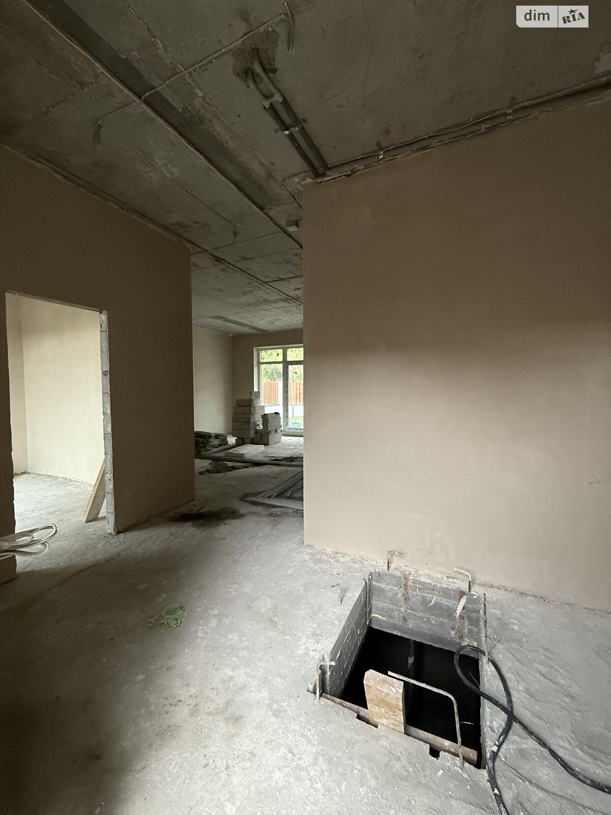 двухэтажный дом с ремонтом, 130 кв. м, газобетон. Продажа в Киеве район Осокорки фото 1 двухэтажный дом с ремонтом, 130 кв. м, газобетон. Продажа в Киеве район Осокорки фото 1