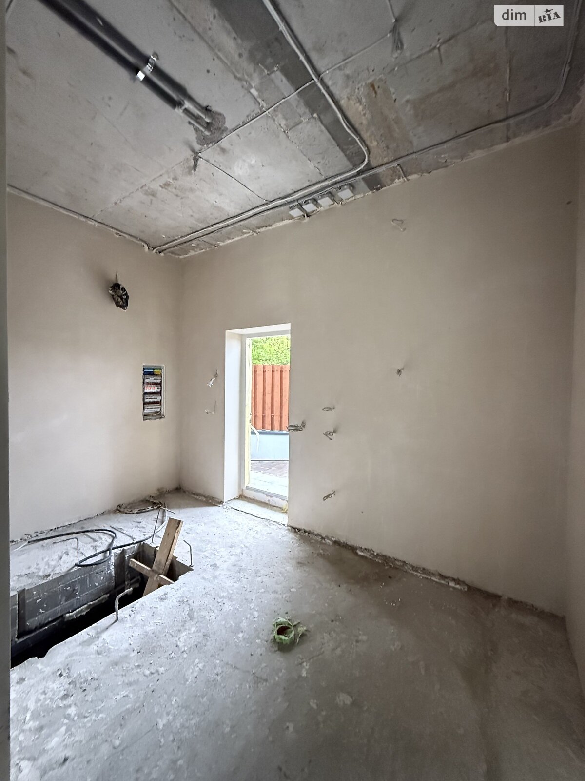 двухэтажный дом с ремонтом, 130 кв. м, газобетон. Продажа в Киеве район Осокорки фото 1 двухэтажный дом с ремонтом, 130 кв. м, газобетон. Продажа в Киеве район Осокорки фото 1