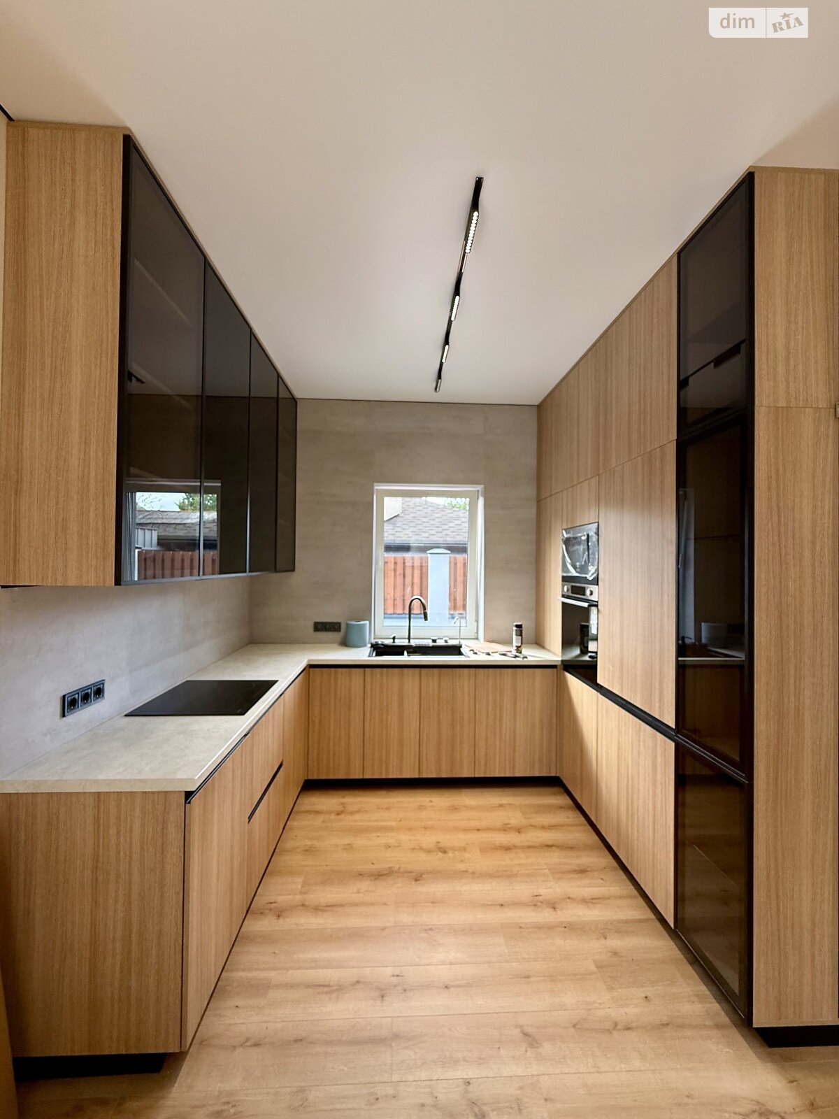 двоповерховий будинок з ремонтом, 130 кв. м, газобетон. Продаж в Києві, район Осокорки фото 1 двоповерховий будинок з ремонтом, 130 кв. м, газобетон. Продаж в Києві, район Осокорки фото 1