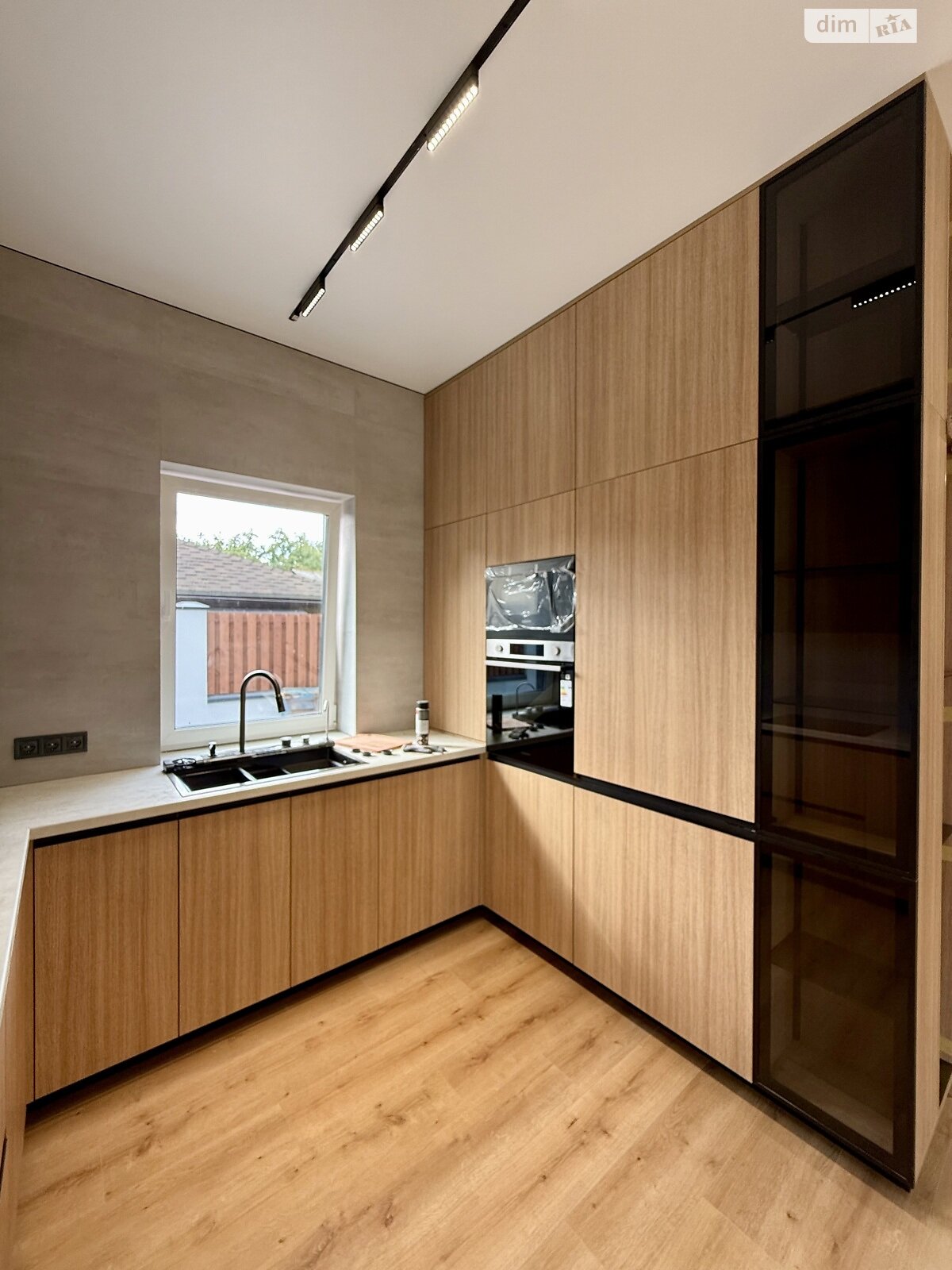 двоповерховий будинок з ремонтом, 130 кв. м, газобетон. Продаж в Києві, район Осокорки фото 1 двоповерховий будинок з ремонтом, 130 кв. м, газобетон. Продаж в Києві, район Осокорки фото 1