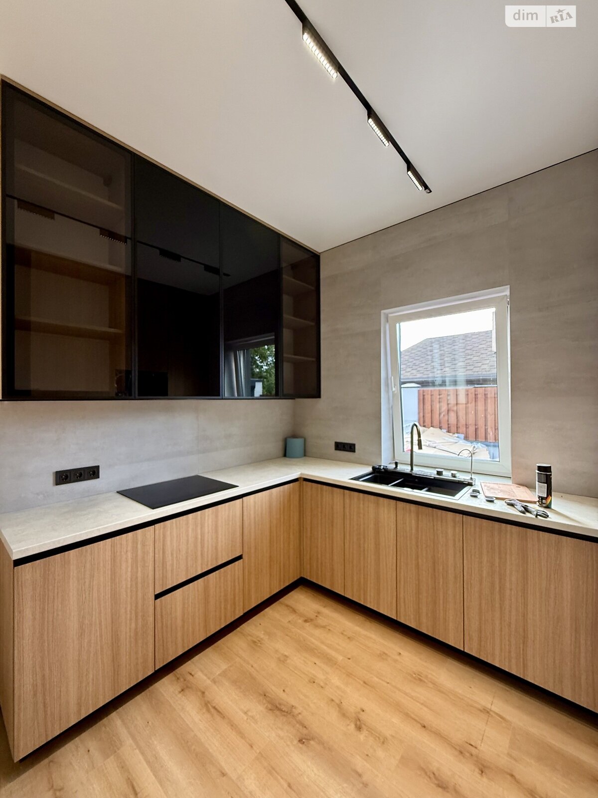 двоповерховий будинок з ремонтом, 130 кв. м, газобетон. Продаж в Києві, район Осокорки фото 1 двоповерховий будинок з ремонтом, 130 кв. м, газобетон. Продаж в Києві, район Осокорки фото 1