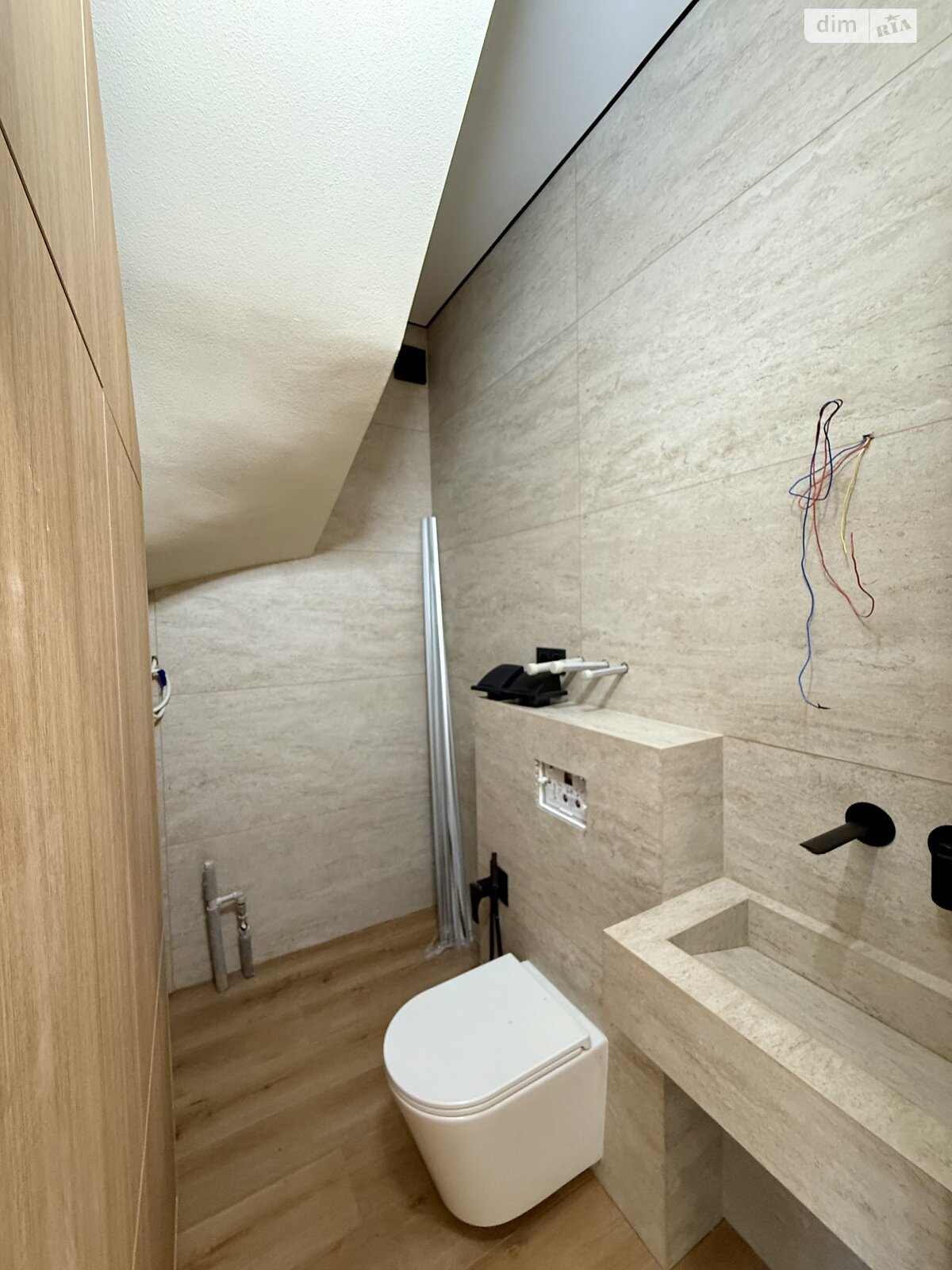 двоповерховий будинок з ремонтом, 130 кв. м, газобетон. Продаж в Києві, район Осокорки фото 1 двоповерховий будинок з ремонтом, 130 кв. м, газобетон. Продаж в Києві, район Осокорки фото 1