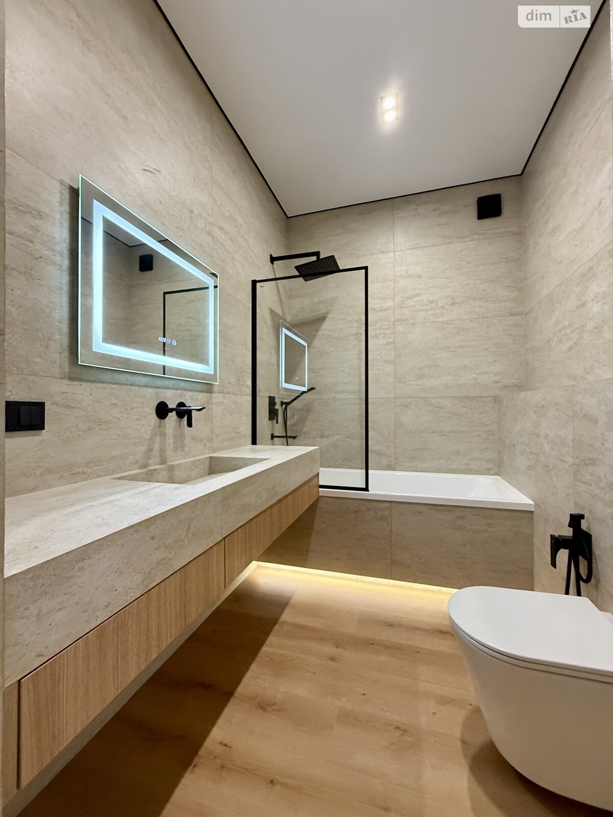 двоповерховий будинок з ремонтом, 130 кв. м, газобетон. Продаж в Києві, район Осокорки фото 1 двоповерховий будинок з ремонтом, 130 кв. м, газобетон. Продаж в Києві, район Осокорки фото 1