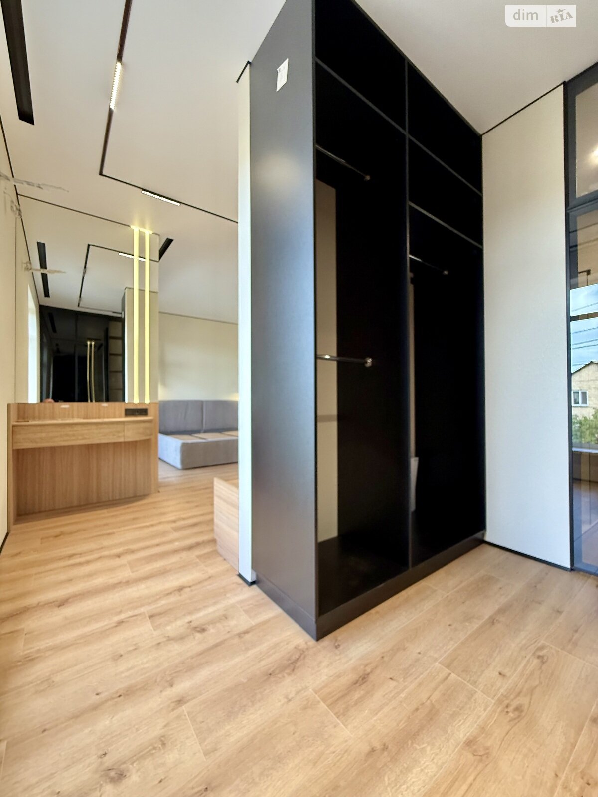 двоповерховий будинок з ремонтом, 130 кв. м, газобетон. Продаж в Києві, район Осокорки фото 1 двоповерховий будинок з ремонтом, 130 кв. м, газобетон. Продаж в Києві, район Осокорки фото 1