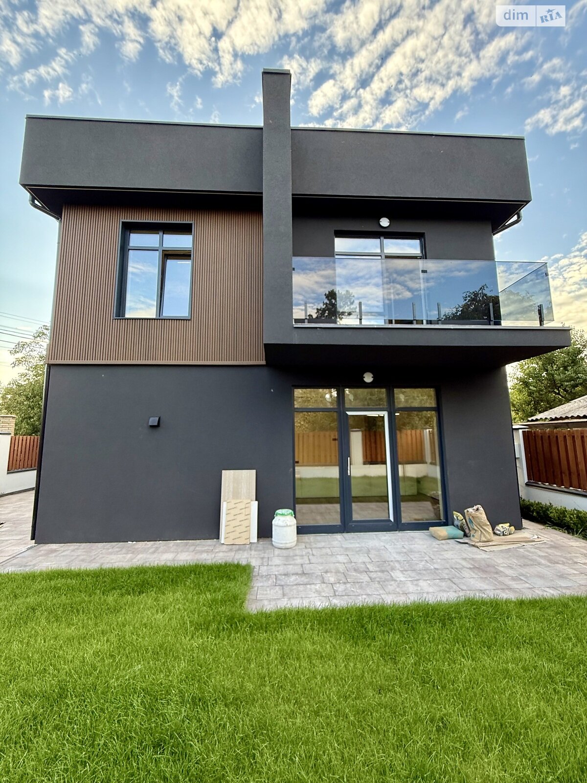 двоповерховий будинок з ремонтом, 130 кв. м, газобетон. Продаж в Києві, район Осокорки фото 1 двоповерховий будинок з ремонтом, 130 кв. м, газобетон. Продаж в Києві, район Осокорки фото 1