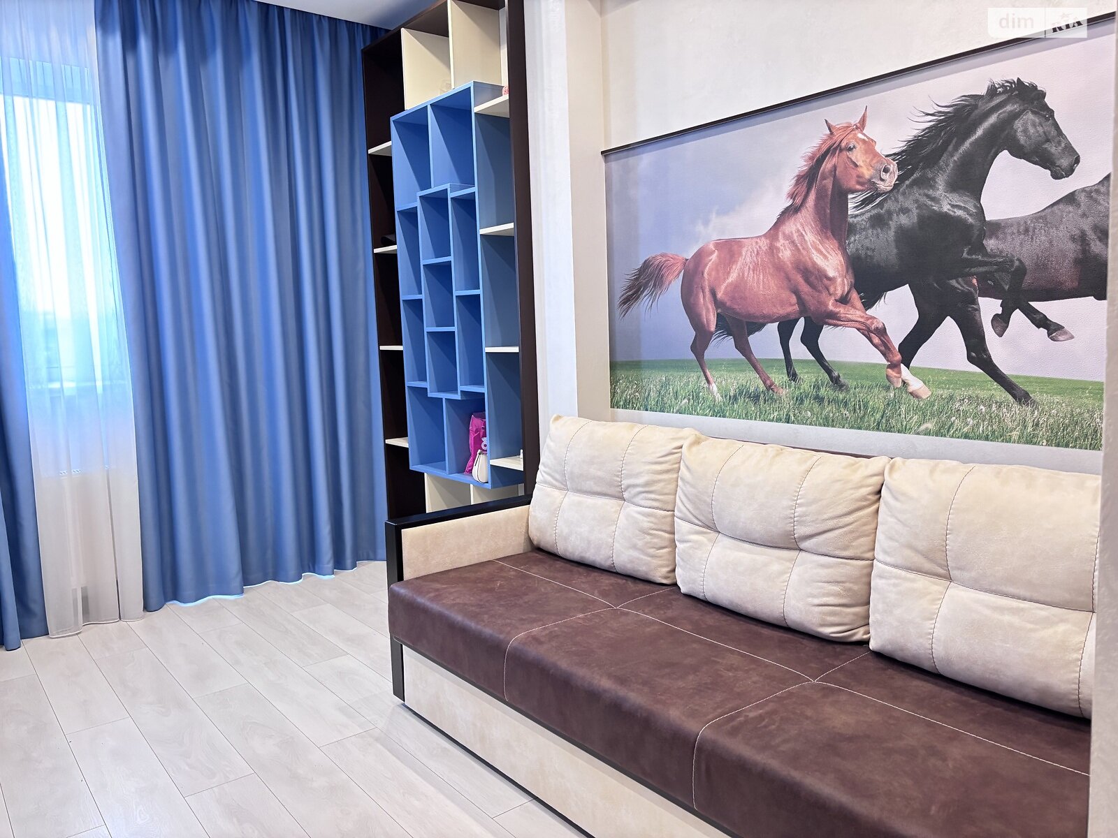 триповерховий будинок з верандою, 528 кв. м, цегла. Продаж в Києві, район Осокорки фото 1 триповерховий будинок з верандою, 528 кв. м, цегла. Продаж в Києві, район Осокорки фото 1