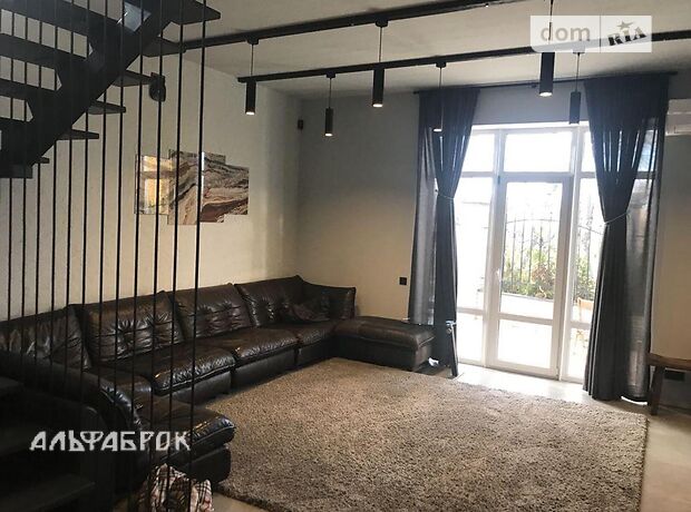 триповерховий будинок з ремонтом, 150 кв. м, газобетон. Продаж в Києві, район Осокорки фото 1 триповерховий будинок з ремонтом, 150 кв. м, газобетон. Продаж в Києві, район Осокорки фото 1