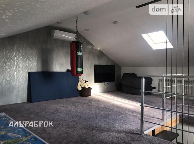 триповерховий будинок з ремонтом, 150 кв. м, газобетон. Продаж в Києві, район Осокорки фото 1 триповерховий будинок з ремонтом, 150 кв. м, газобетон. Продаж в Києві, район Осокорки фото 1