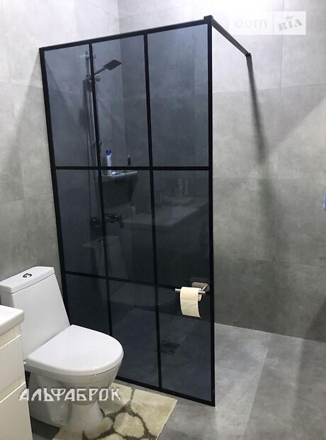 триповерховий будинок з ремонтом, 150 кв. м, газобетон. Продаж в Києві, район Осокорки фото 1 триповерховий будинок з ремонтом, 150 кв. м, газобетон. Продаж в Києві, район Осокорки фото 1