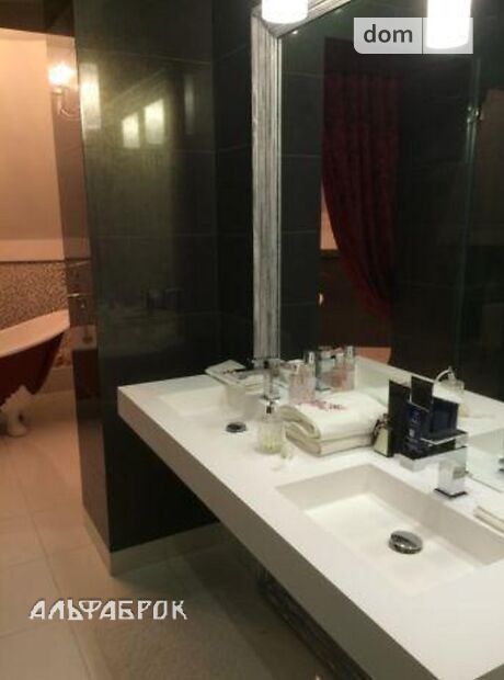 двоповерховий будинок, 600 кв. м, кирпич. Продаж в Києві, район Осокорки фото 1 двоповерховий будинок, 600 кв. м, кирпич. Продаж в Києві, район Осокорки фото 1