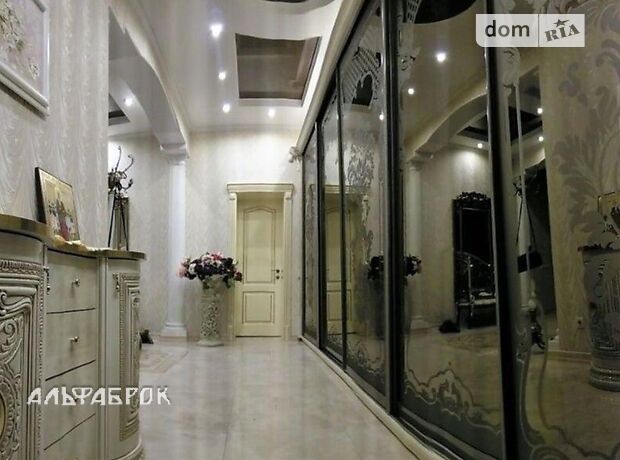 триповерховий будинок, 408 кв. м, кирпич. Продаж в Києві, район Осокорки фото 1 триповерховий будинок, 408 кв. м, кирпич. Продаж в Києві, район Осокорки фото 1