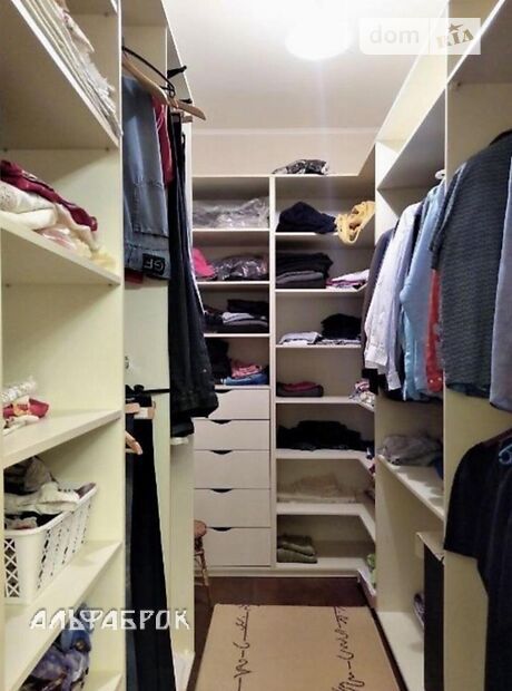 триповерховий будинок, 408 кв. м, кирпич. Продаж в Києві, район Осокорки фото 1 триповерховий будинок, 408 кв. м, кирпич. Продаж в Києві, район Осокорки фото 1