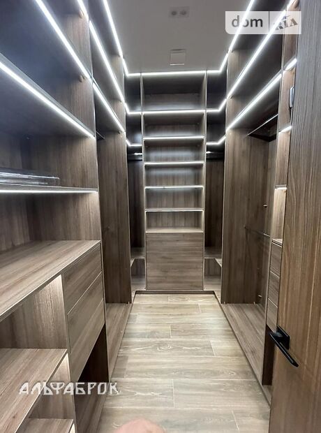 двоповерховий будинок, 248 кв. м, кирпич. Продаж в Києві, район Осокорки фото 1 двоповерховий будинок, 248 кв. м, кирпич. Продаж в Києві, район Осокорки фото 1