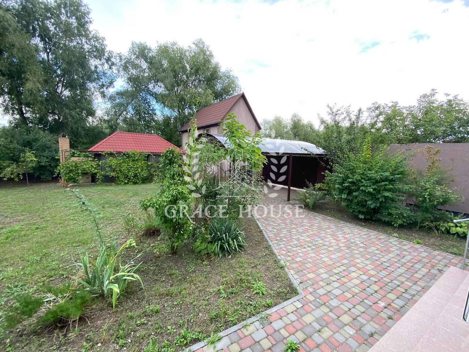 трехэтажный дом с мебелью, 272.5 кв. м, кирпич. Продажа в Киеве район Осокорки фото 1 трехэтажный дом с мебелью, 272.5 кв. м, кирпич. Продажа в Киеве район Осокорки фото 1