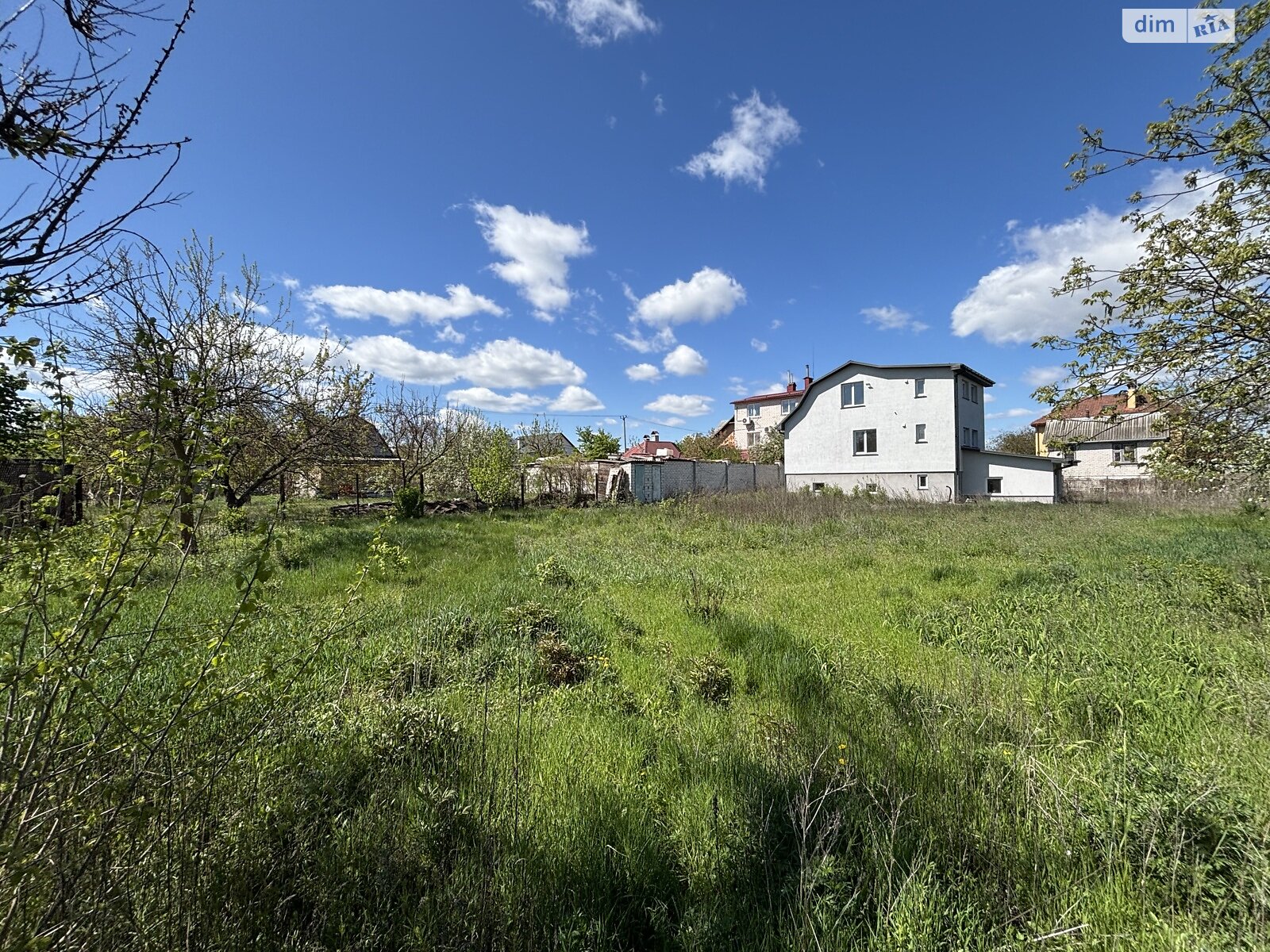трехэтажный дом, 133 кв. м, кирпич. Продажа в Киеве район Осокорки фото 1 трехэтажный дом, 133 кв. м, кирпич. Продажа в Киеве район Осокорки фото 1