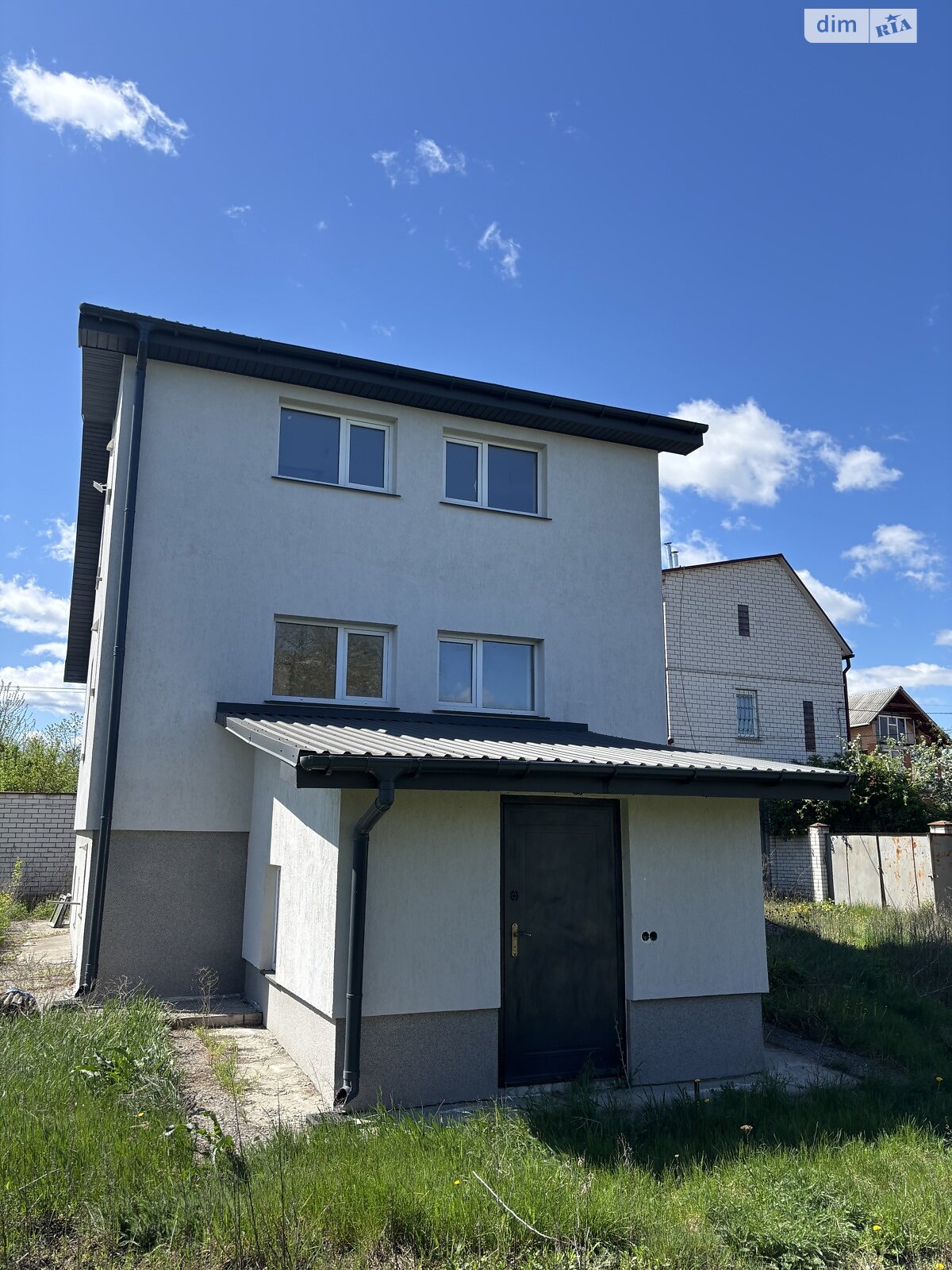 трехэтажный дом, 133 кв. м, кирпич. Продажа в Киеве район Осокорки фото 1 трехэтажный дом, 133 кв. м, кирпич. Продажа в Киеве район Осокорки фото 1