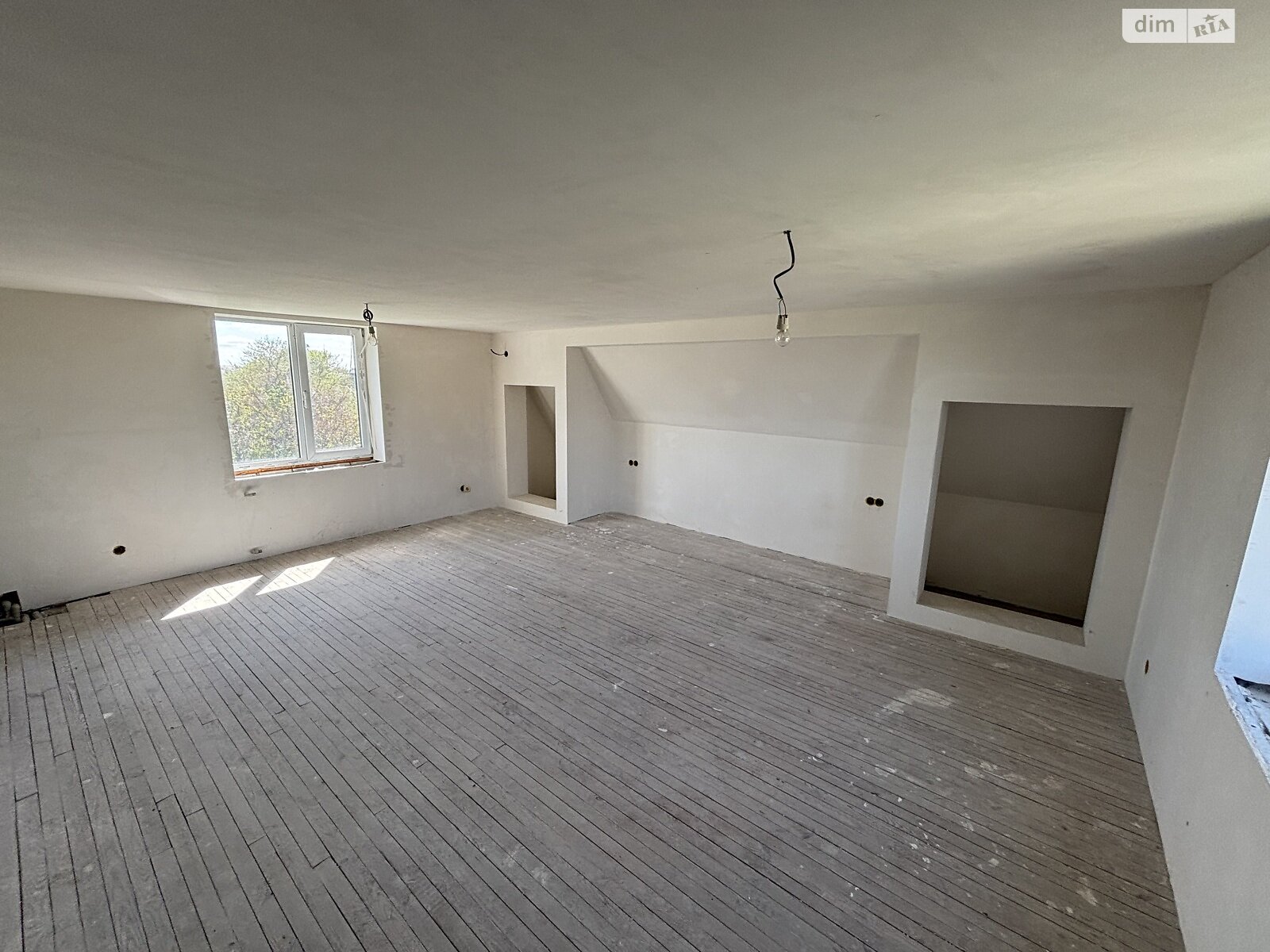 трехэтажный дом, 133 кв. м, кирпич. Продажа в Киеве район Осокорки фото 1 трехэтажный дом, 133 кв. м, кирпич. Продажа в Киеве район Осокорки фото 1