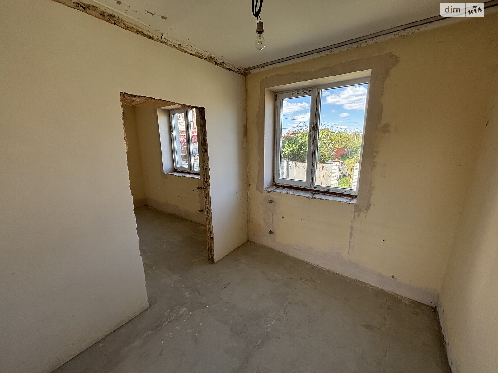 трехэтажный дом, 133 кв. м, кирпич. Продажа в Киеве район Осокорки фото 1 трехэтажный дом, 133 кв. м, кирпич. Продажа в Киеве район Осокорки фото 1