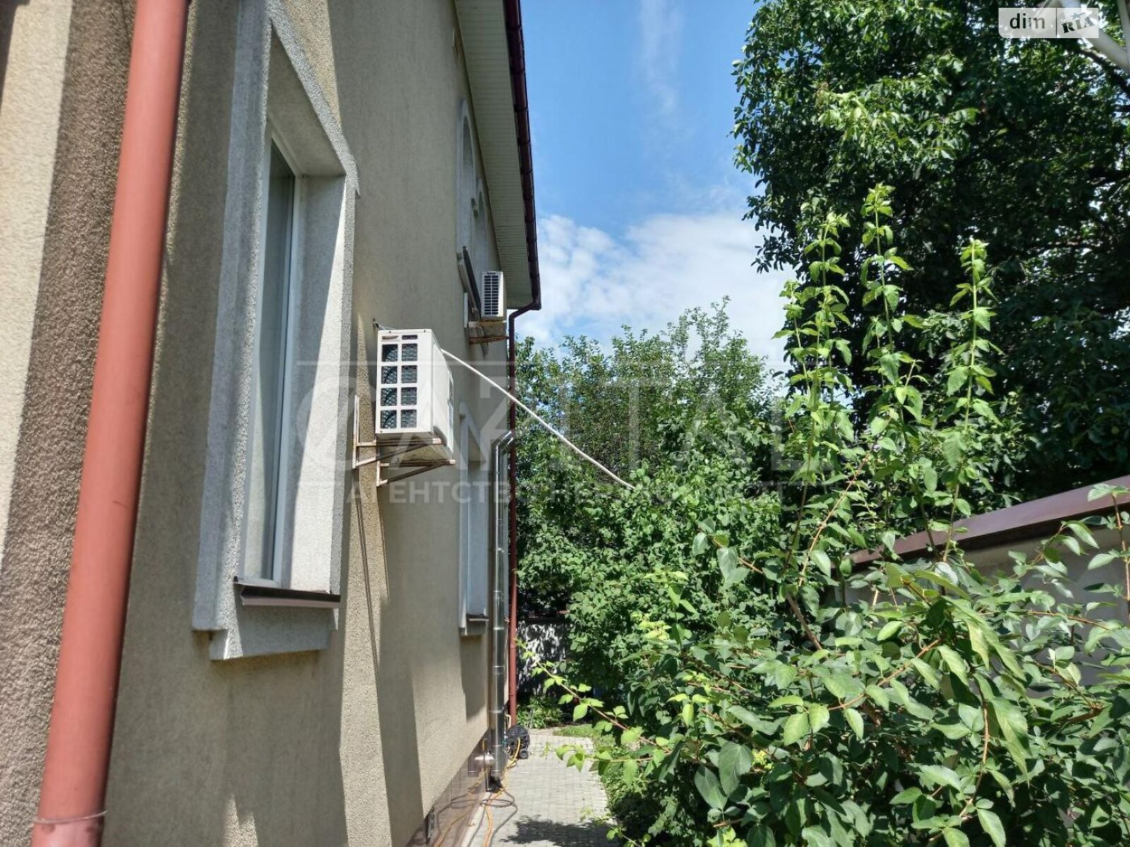 трехэтажный дом, 601.3 кв. м, кирпич. Продажа в Киеве район Осокорки фото 1 трехэтажный дом, 601.3 кв. м, кирпич. Продажа в Киеве район Осокорки фото 1