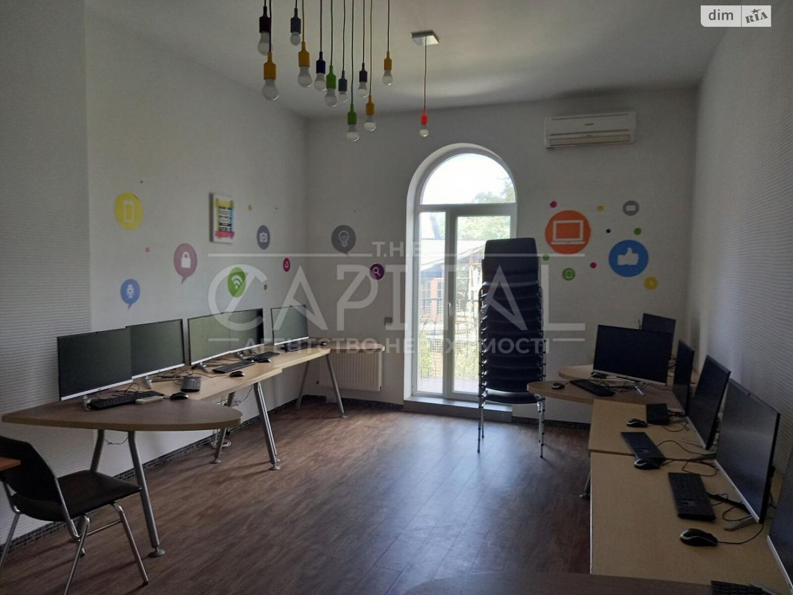 трехэтажный дом, 601.3 кв. м, кирпич. Продажа в Киеве район Осокорки фото 1 трехэтажный дом, 601.3 кв. м, кирпич. Продажа в Киеве район Осокорки фото 1