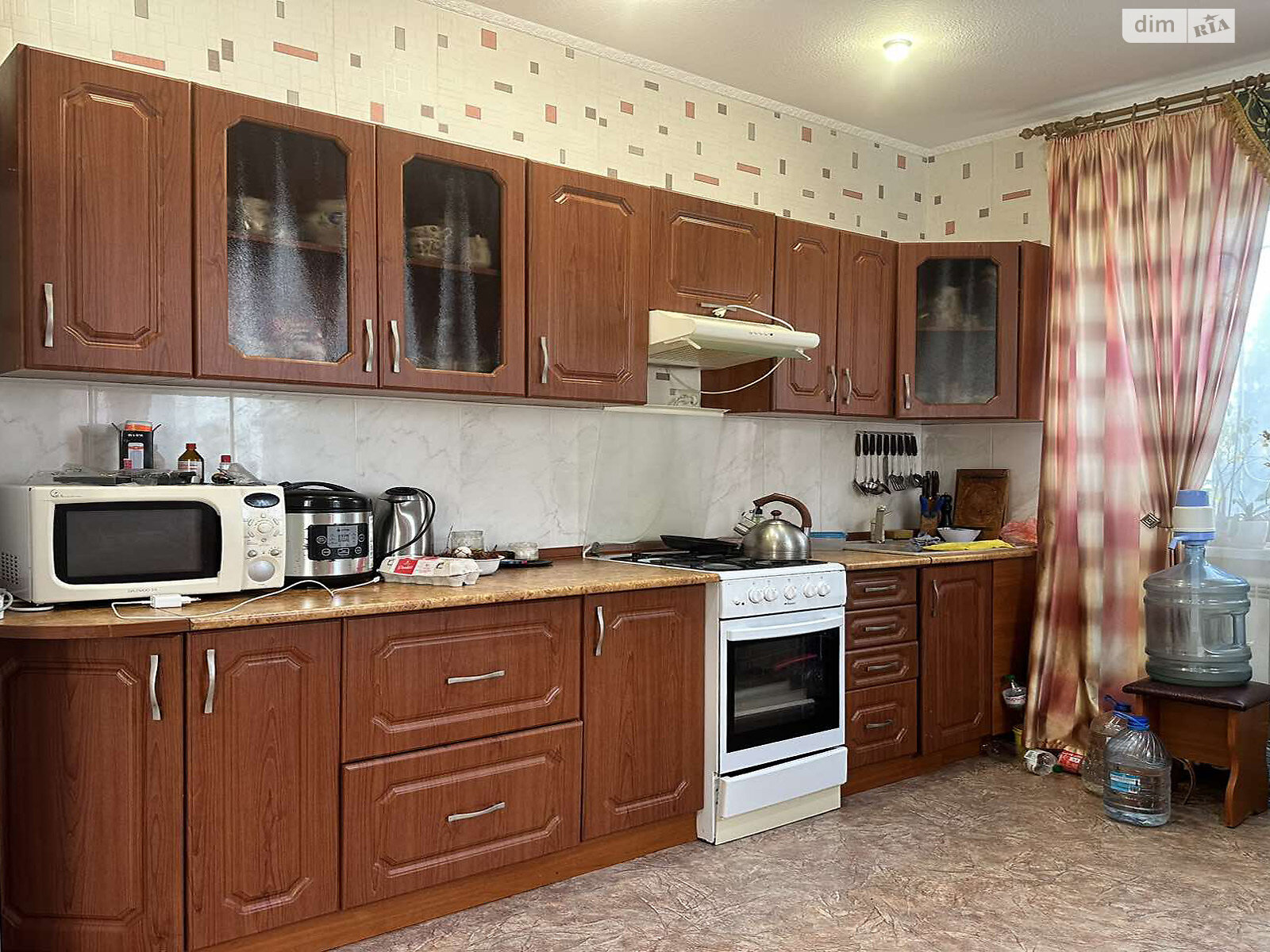 двухэтажный дом с ремонтом, 240 кв. м, кирпич. Продажа в Киеве район Осокорки фото 1 двухэтажный дом с ремонтом, 240 кв. м, кирпич. Продажа в Киеве район Осокорки фото 1