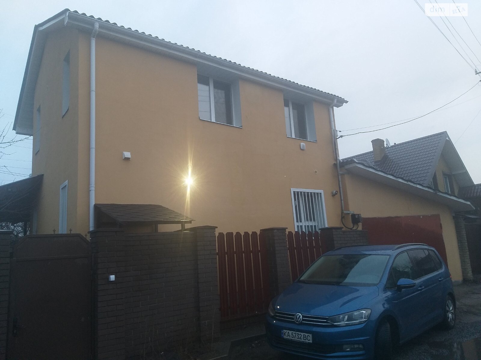двоповерховий будинок з верандою, 100 кв. м, цегла. Продаж в Києві, район Осокорки фото 1 двоповерховий будинок з верандою, 100 кв. м, цегла. Продаж в Києві, район Осокорки фото 1
