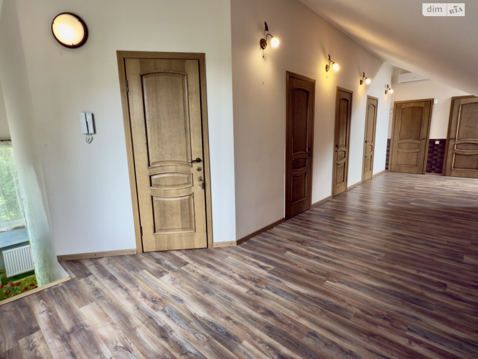 двоповерховий будинок, 211.8 кв. м, піноблок. Продаж в Києві, район Осокорки фото 1 двоповерховий будинок, 211.8 кв. м, піноблок. Продаж в Києві, район Осокорки фото 1
