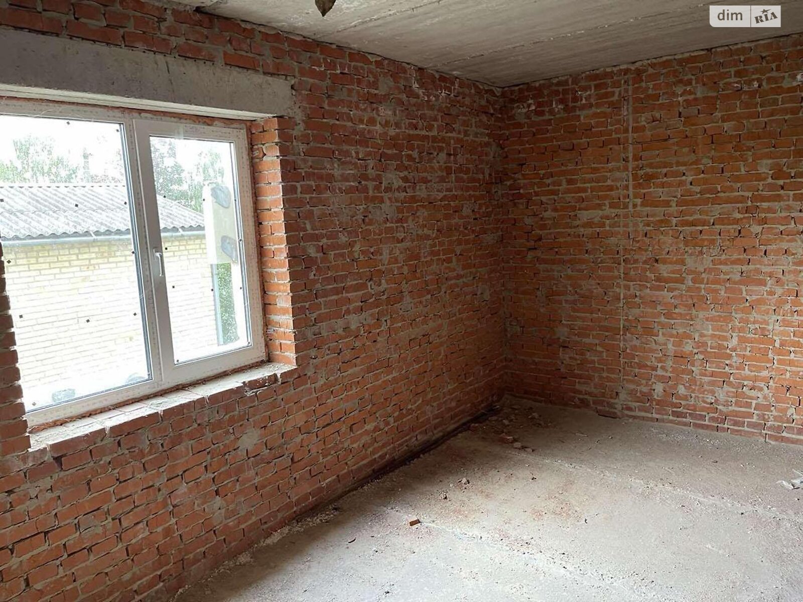 трехэтажный дом, 325 кв. м, кирпич. Продажа в Киеве район Осокорки фото 1 трехэтажный дом, 325 кв. м, кирпич. Продажа в Киеве район Осокорки фото 1