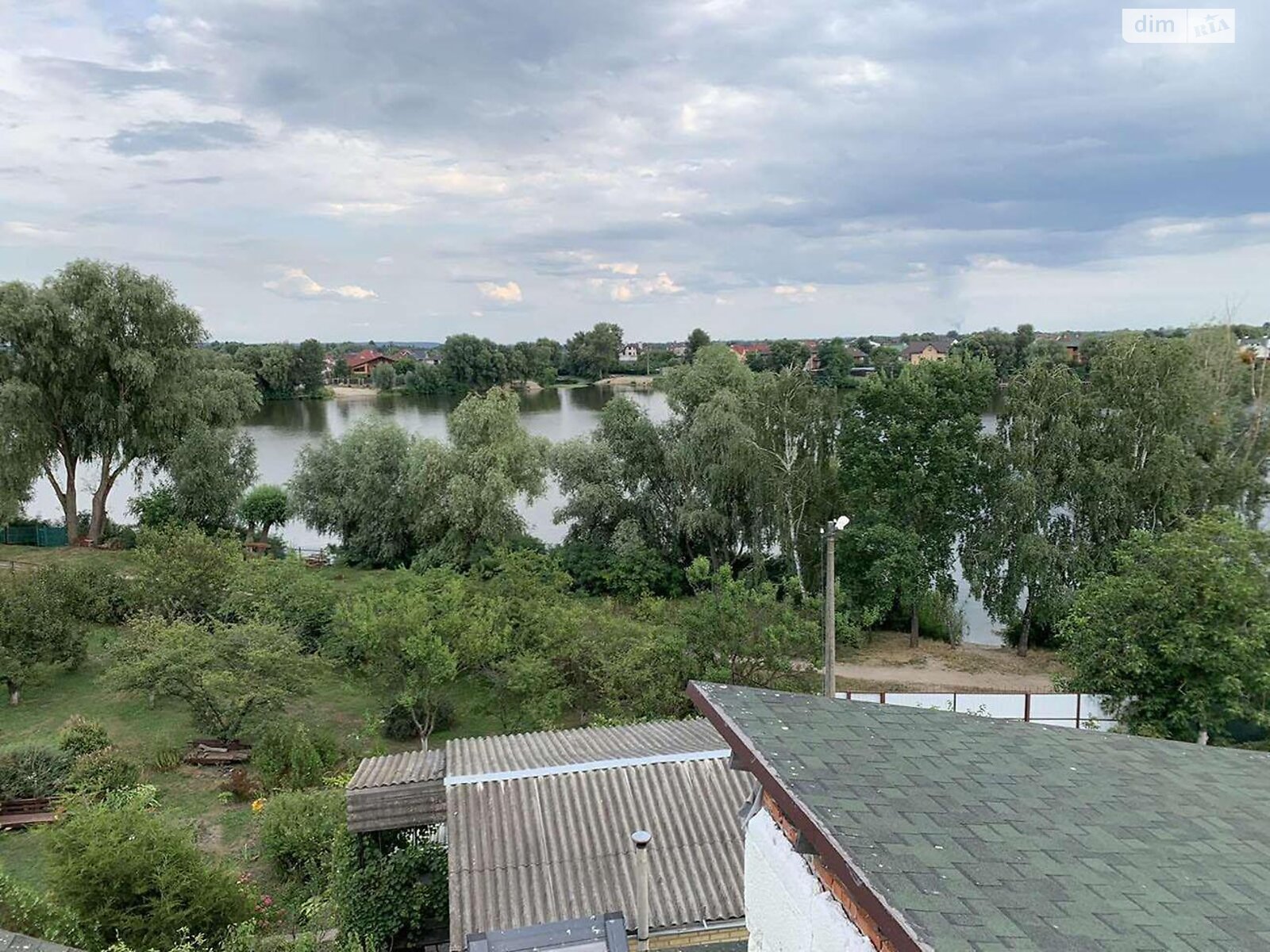 трехэтажный дом, 325 кв. м, кирпич. Продажа в Киеве район Осокорки фото 1 трехэтажный дом, 325 кв. м, кирпич. Продажа в Киеве район Осокорки фото 1
