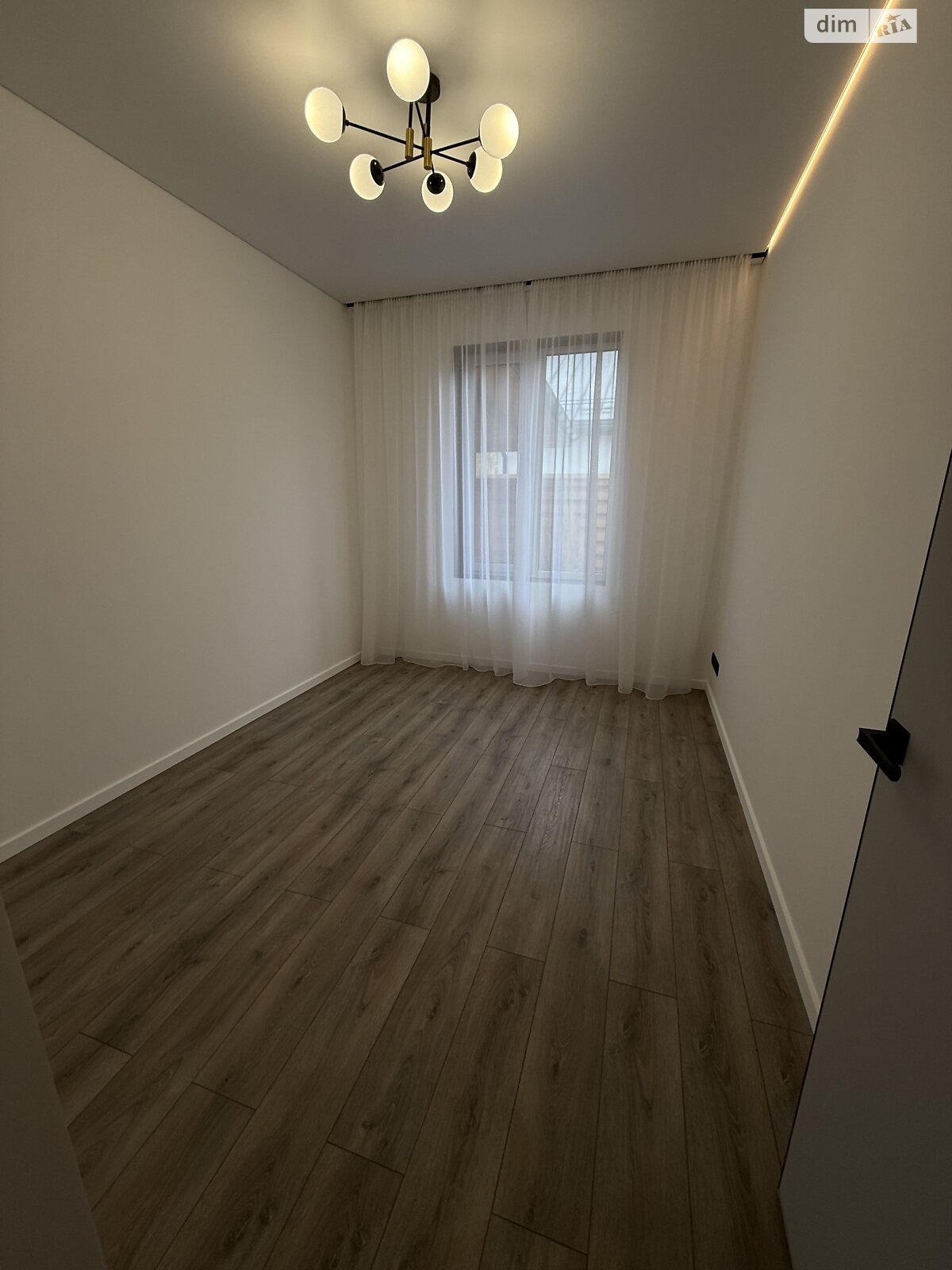 одноэтажный дом с мансардой, 152 кв. м, пеноблок. Продажа в Киеве район Осокорки фото 1 одноэтажный дом с мансардой, 152 кв. м, пеноблок. Продажа в Киеве район Осокорки фото 1