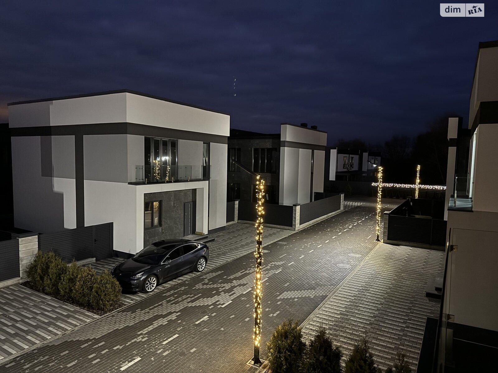 двоповерховий будинок з балконом, 145 кв. м, цегла. Продаж в Києві, район Осокорки фото 1 двоповерховий будинок з балконом, 145 кв. м, цегла. Продаж в Києві, район Осокорки фото 1