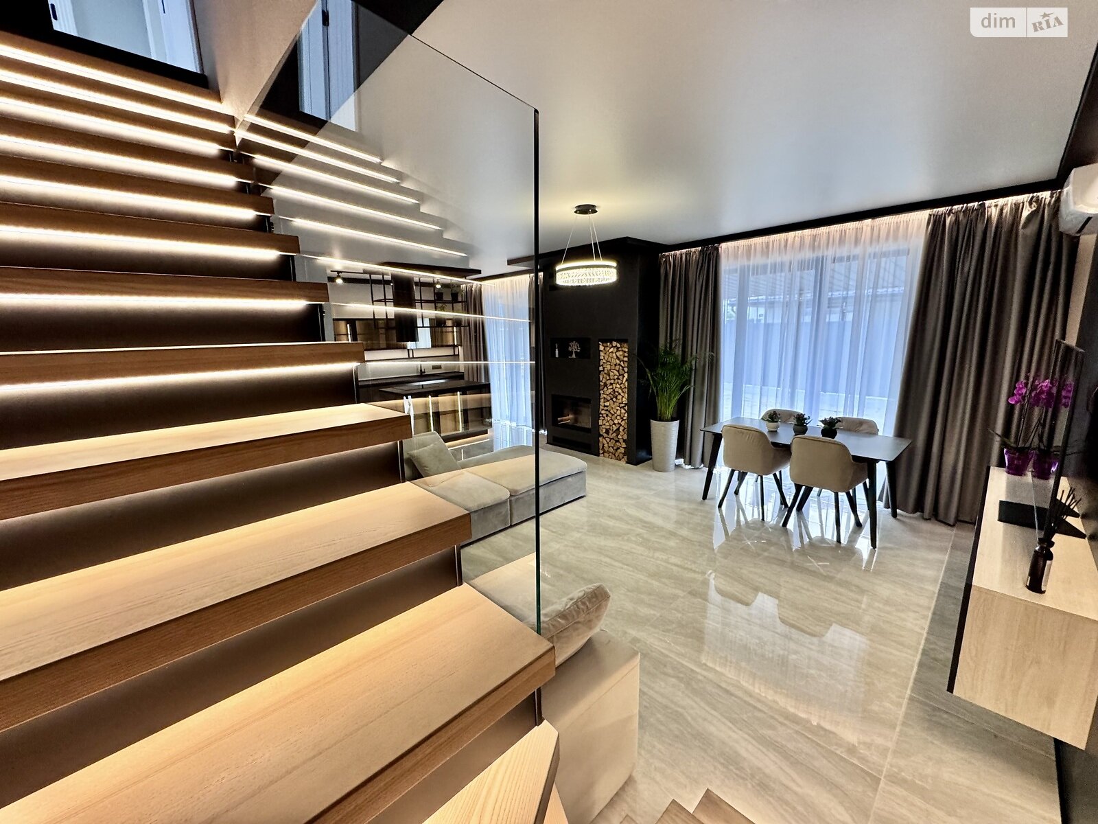 двухэтажный дом с отоплением, 170 кв. м, газобетон. Продажа в Киеве район Осокорки фото 1 двухэтажный дом с отоплением, 170 кв. м, газобетон. Продажа в Киеве район Осокорки фото 1