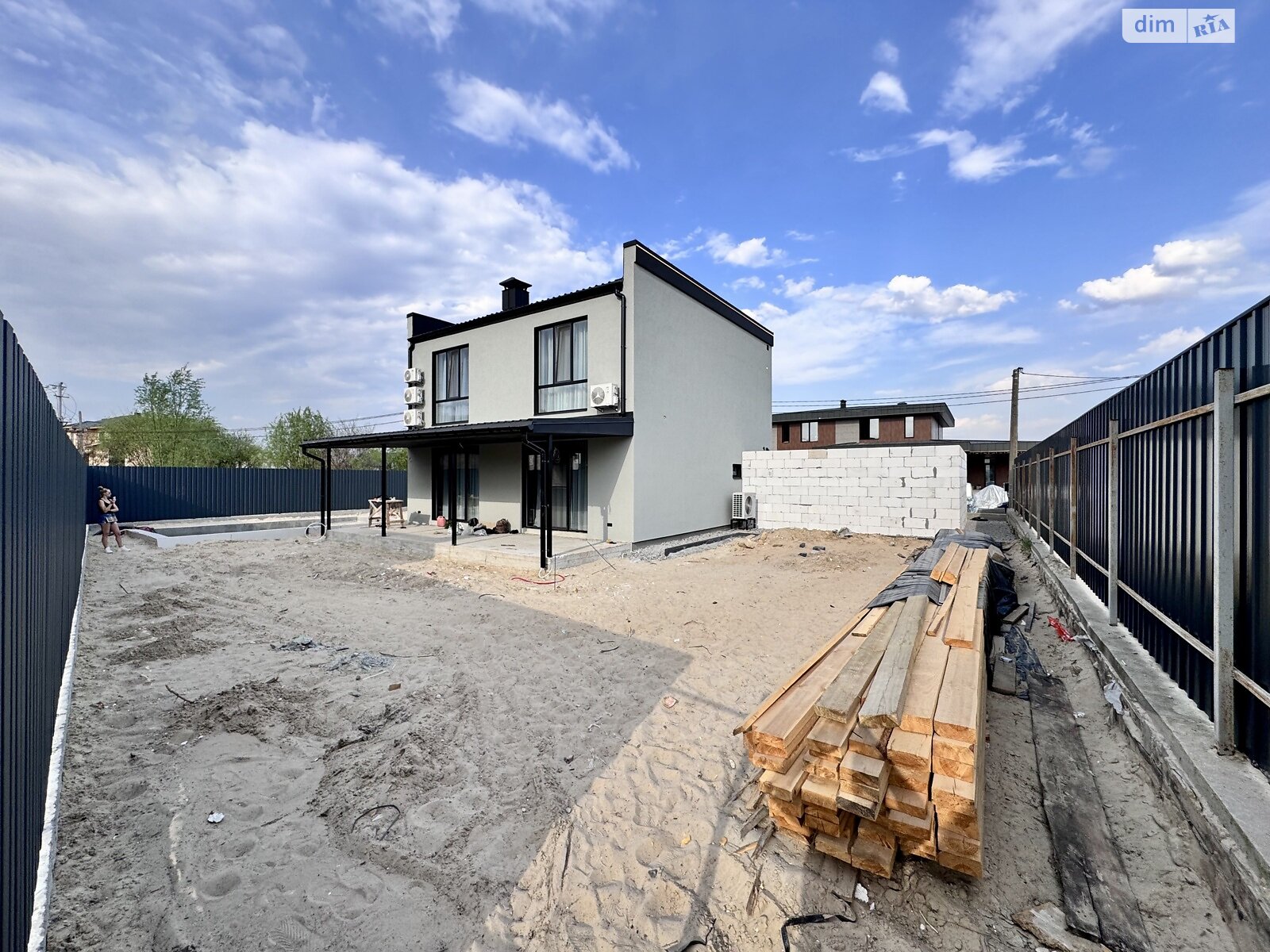 двухэтажный дом с отоплением, 170 кв. м, газобетон. Продажа в Киеве район Осокорки фото 1 двухэтажный дом с отоплением, 170 кв. м, газобетон. Продажа в Киеве район Осокорки фото 1