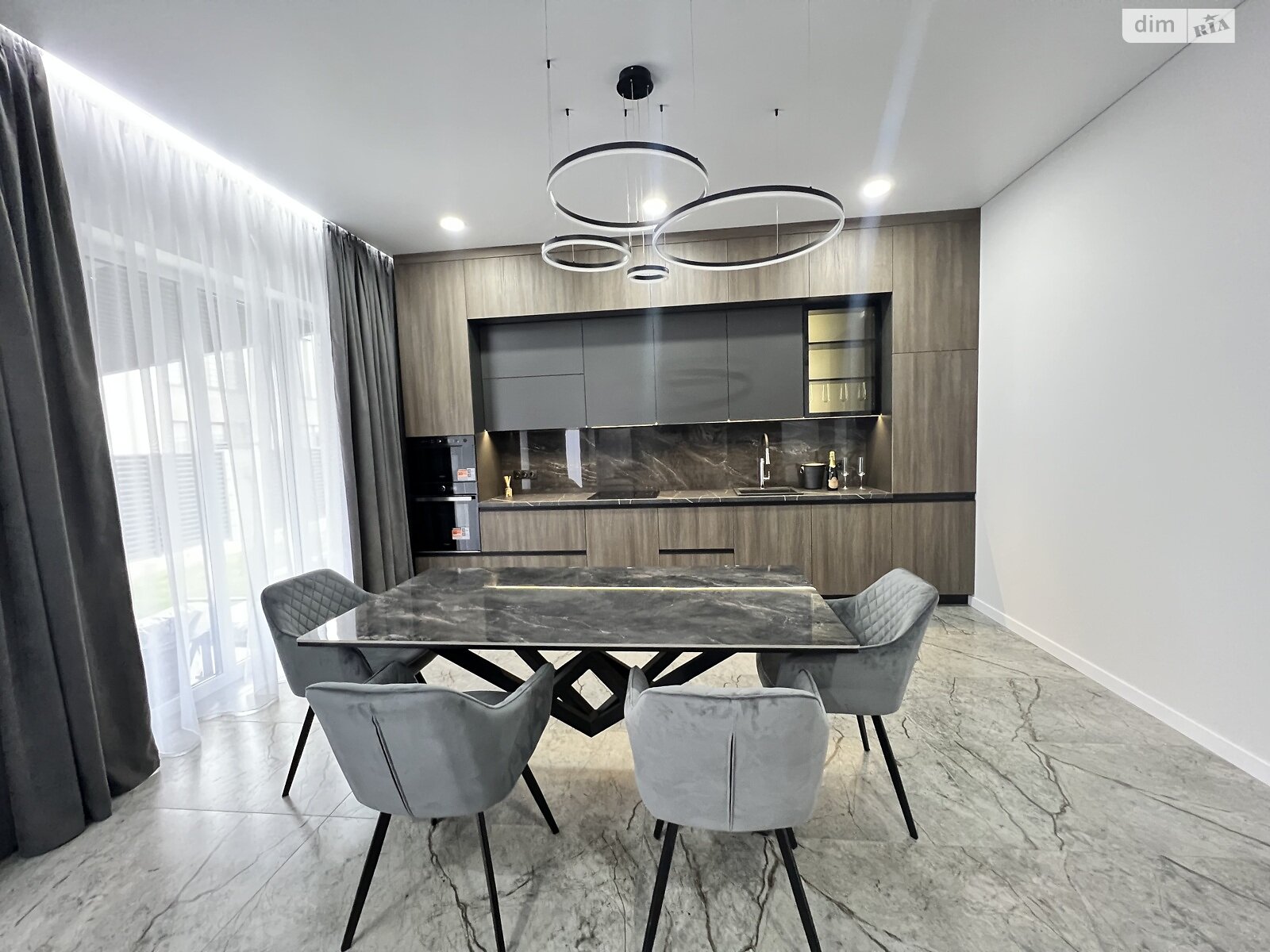 двухэтажный дом с верандой, 145 кв. м, кирпич. Продажа в Киеве район Осокорки фото 1 двухэтажный дом с верандой, 145 кв. м, кирпич. Продажа в Киеве район Осокорки фото 1