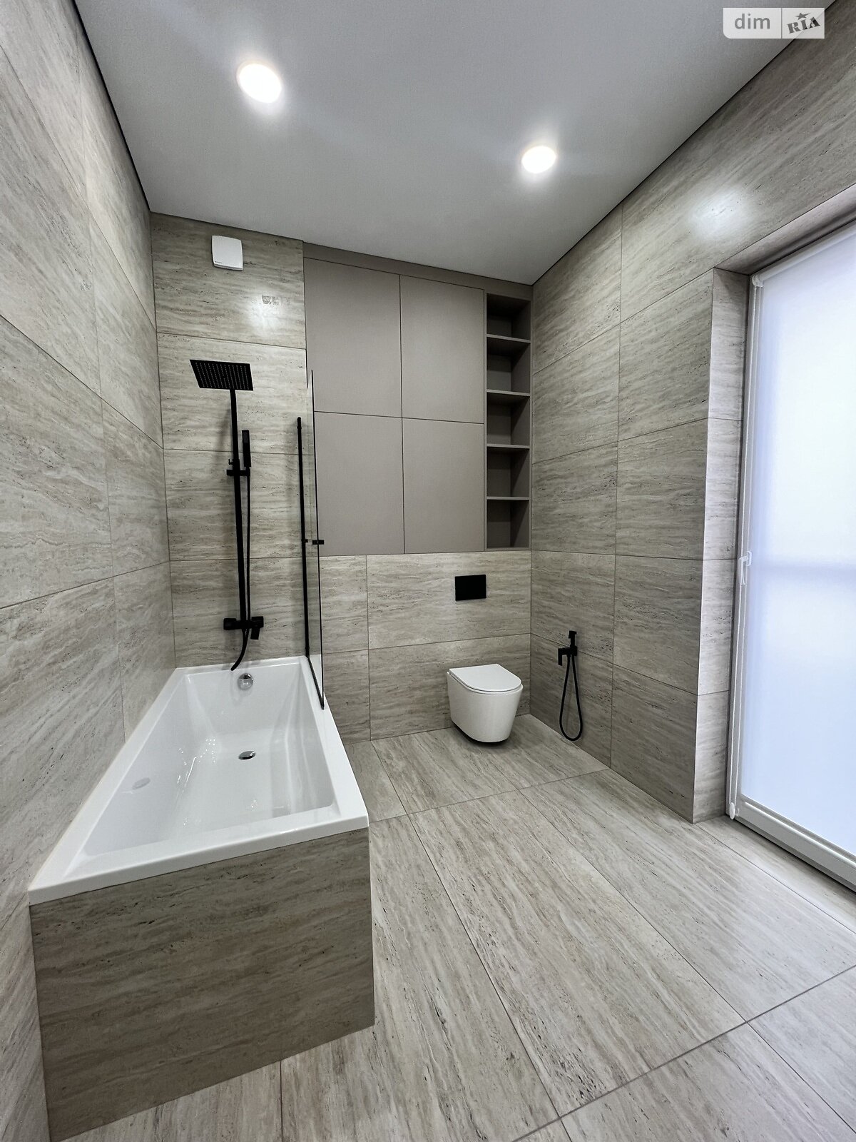 двухэтажный дом с верандой, 145 кв. м, кирпич. Продажа в Киеве район Осокорки фото 1 двухэтажный дом с верандой, 145 кв. м, кирпич. Продажа в Киеве район Осокорки фото 1